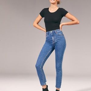 Never worn Abercrombie jeans